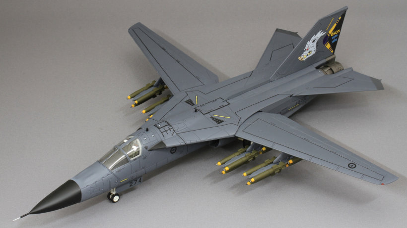 安いSALE限定品 美品 ジェネラル ダイナミクス社 軍用機 F-111 センチュリーシリーズ 戦闘機 飛行機 航空機 純金仕上げ 記念品 メダル コイン 記章 その他